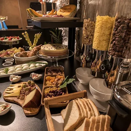 Murum Heritage 4* سبليت